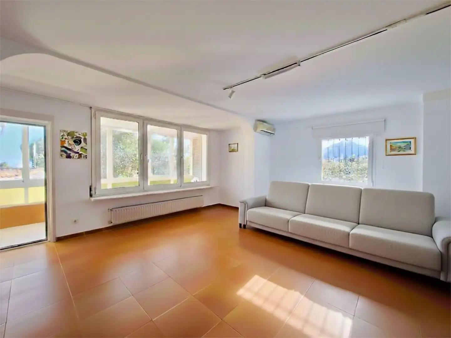Sala de estar de Piso en venta en La Nucia con Aire acondicionado, Calefacción y Jardín privado