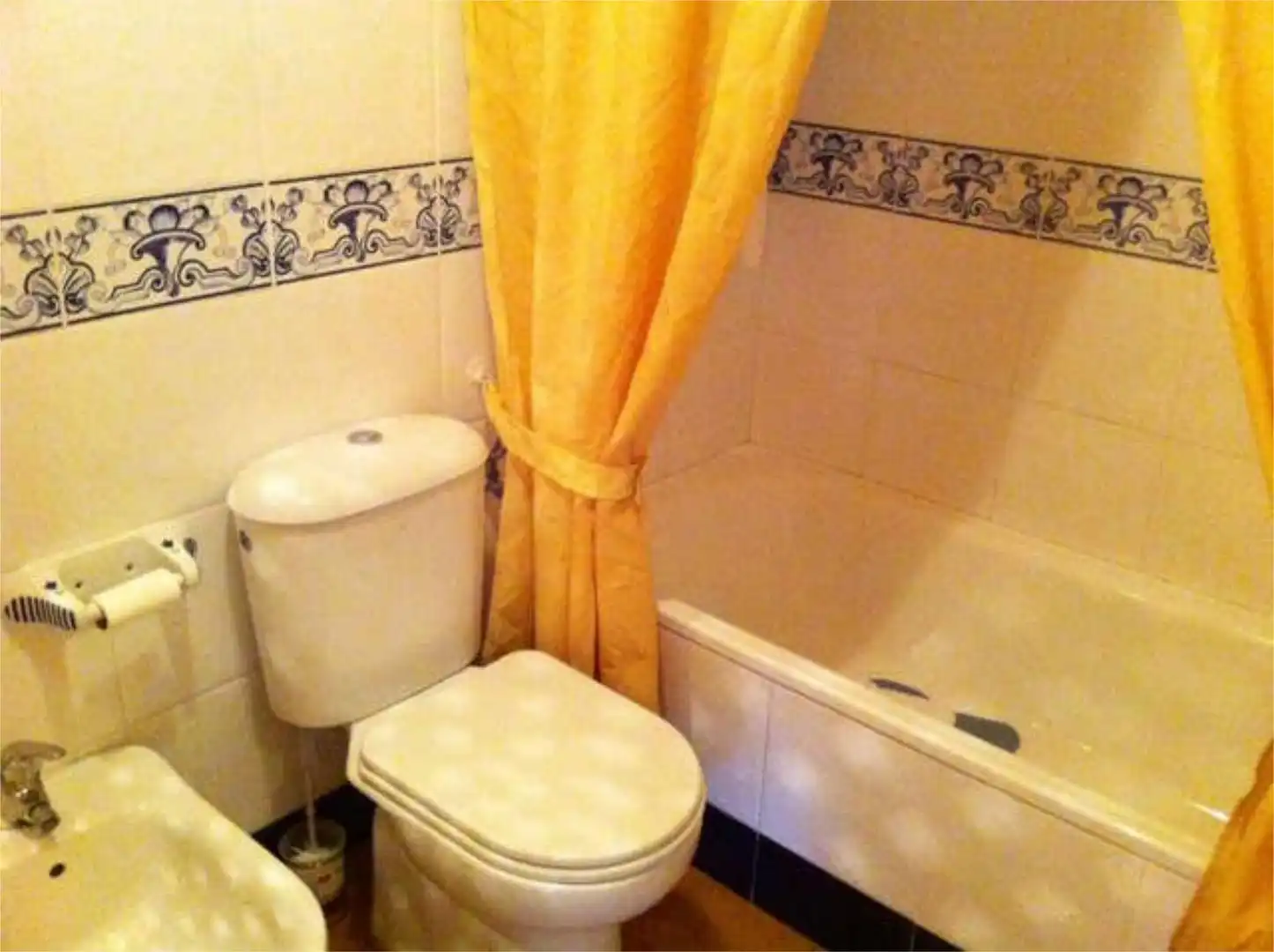 Apartamento de alquiler en Tahivilla Baño de Apartamento de alquiler en Tarifa con Jardín privado, Terraza y Piscina