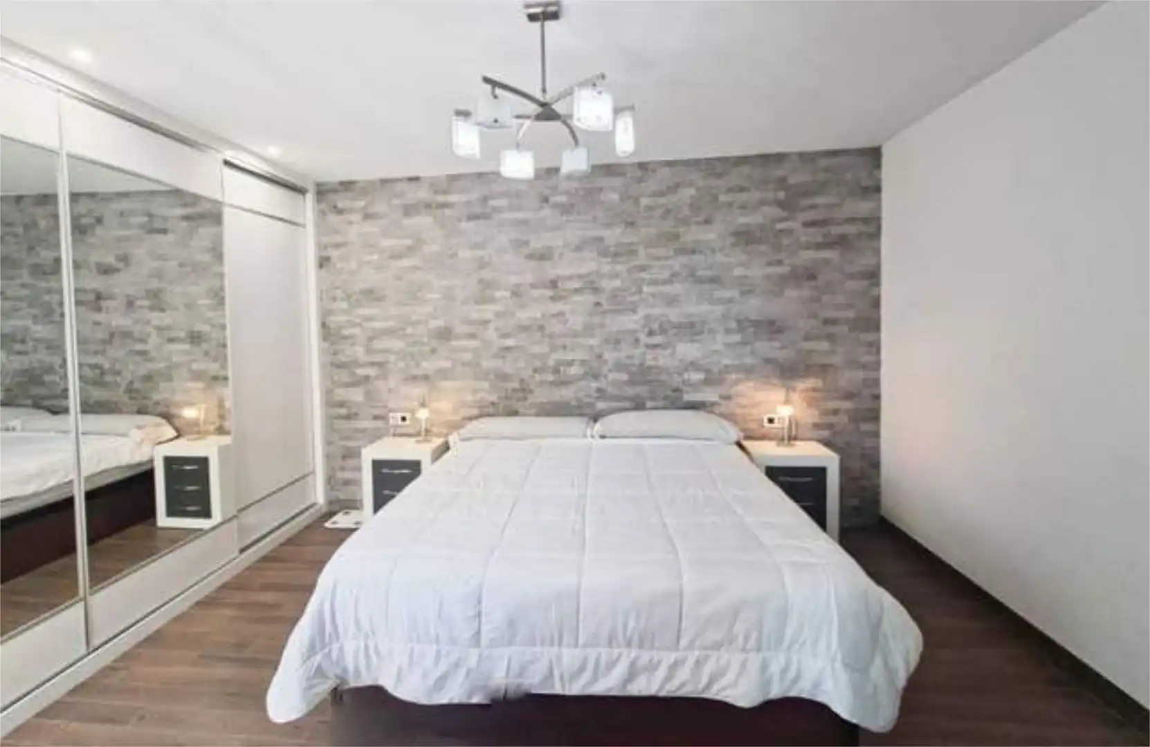 Ático en venta en Aguadulce Sur Habitación de Ático en venta en Roquetas de Mar con Calefacción, Terraza y Amueblado
