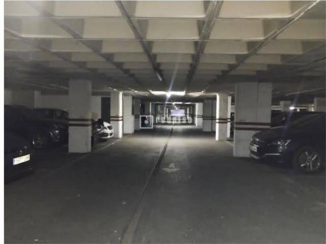 Garaje en Alquiler en Triana Oeste