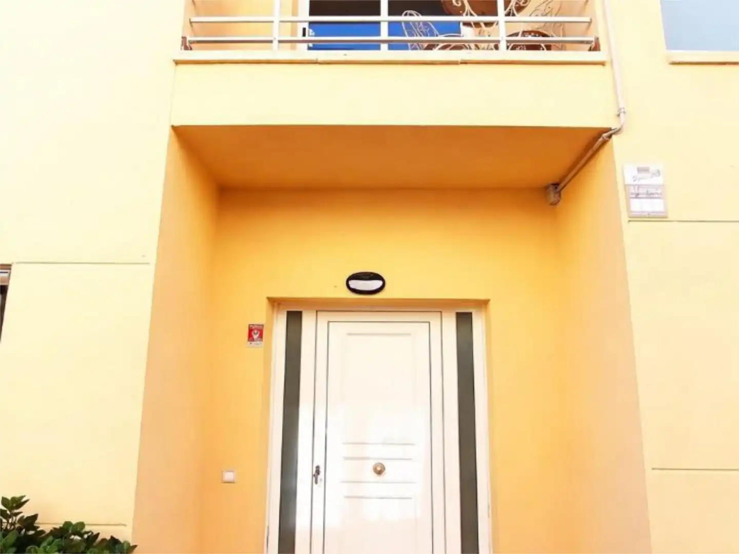 Einfamilien-Reihenhaus zum Verkauf in Sitges mit Klimaanlage, Heizung und Privatgarten