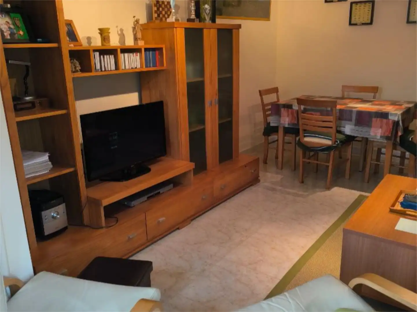 Flat for sale in Calle la Granja, 43, Villafranca del Bierzo Living room of Flat for sale in Villafranca del Bierzo with Terrace, Furnished and Community parking