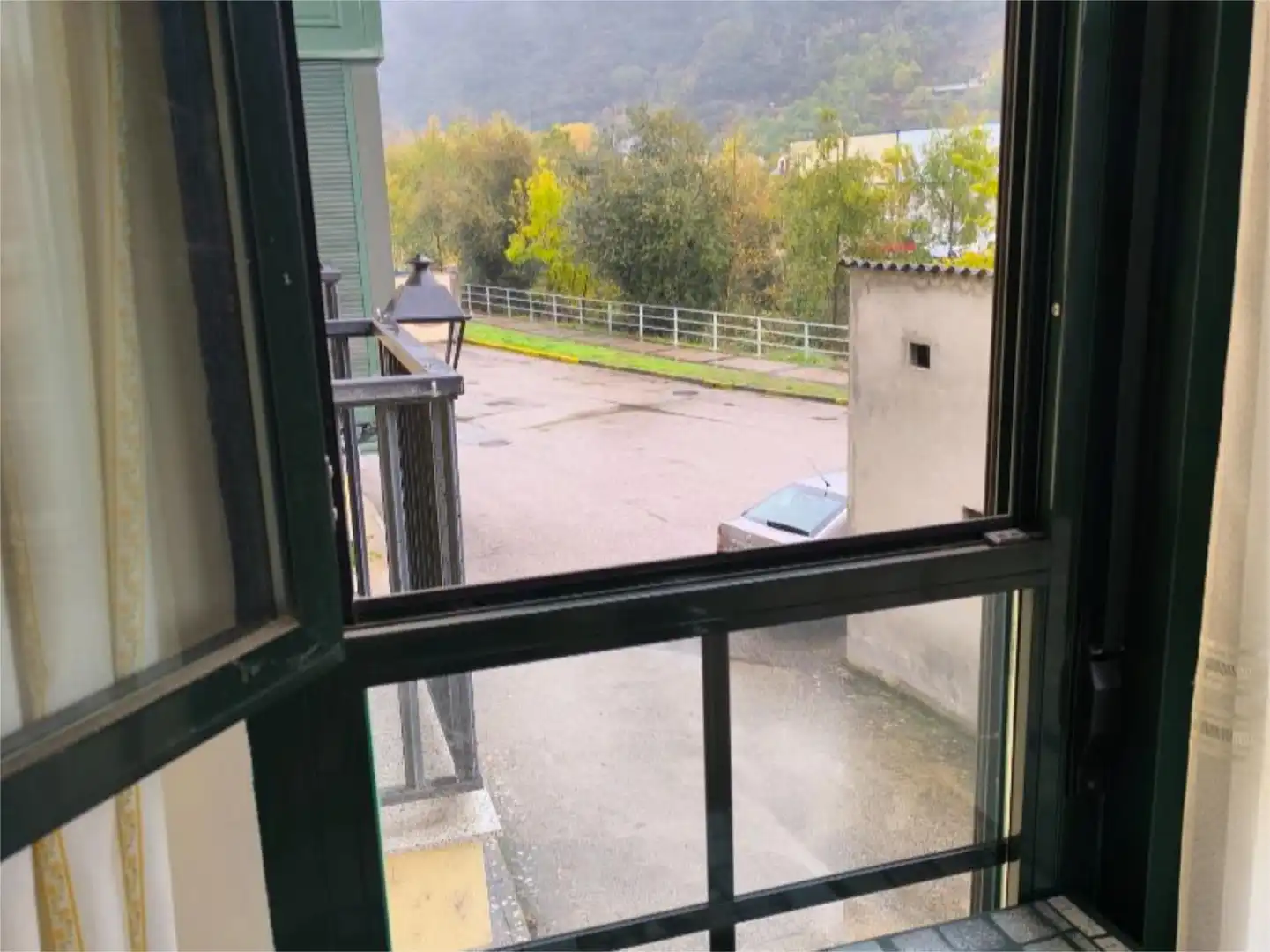 Flat for sale in Calle la Granja, 43, Villafranca del Bierzo Balcony of Flat for sale in Villafranca del Bierzo with Terrace, Furnished and Community parking
