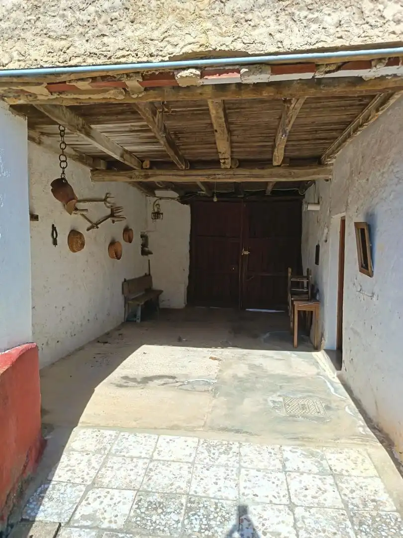 Finca rústica en venda a Calle Arriba, Gradefes Finca rústica en venda en Gradefes amb Jardí privat, Terrassa i Traster
