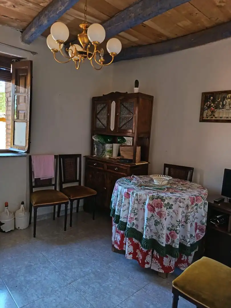 Finca rústica en venda a Calle Arriba, Gradefes Menjador de Finca rústica en venda en Gradefes amb Jardí privat, Terrassa i Traster