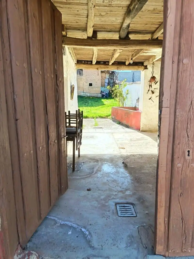 Finca rústica en venda a Calle Arriba, Gradefes Terrassa de Finca rústica en venda en Gradefes amb Jardí privat, Terrassa i Traster