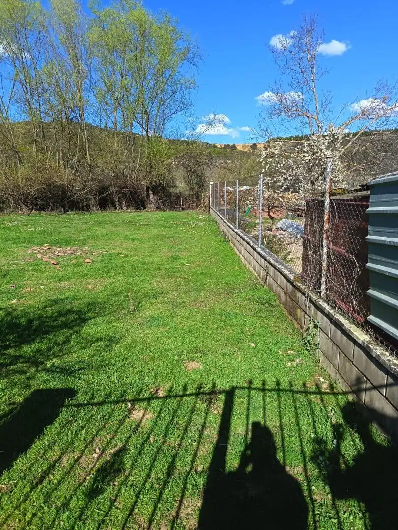 Finca rústica en venda a Calle Arriba, Gradefes Finca rústica en venda en Gradefes amb Jardí privat, Terrassa i Traster