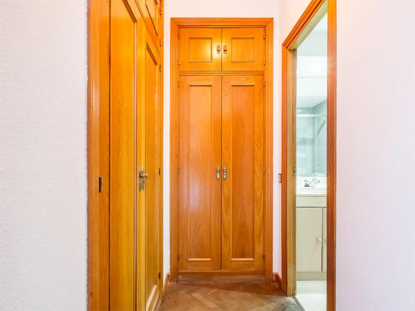 Flat for sale in Calle de Nuria, 93, Mirasierra Flat for sale in Madrid Capital with Terrace, Swimming Pool and Balcony