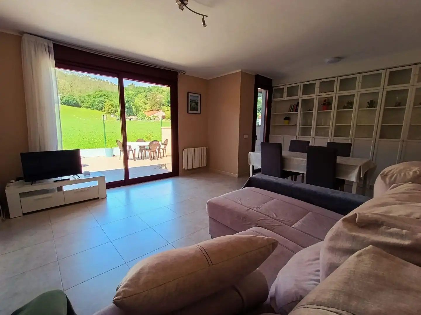 Casa o chalet en venta en Barrio la Penilla, 118, Santa María de Cayón Sala de estar de Casa o chalet en venta en Santa María de Cayón con Terraza y Balcón