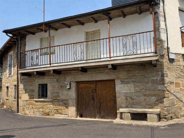 Casa adosada en Venta en Calle Bollaronga, 2 en Trefacio
