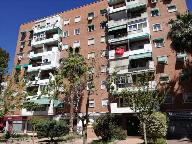 Piso en Venta en Calle Torre de Romo, 37 en Infante Juan Manuel