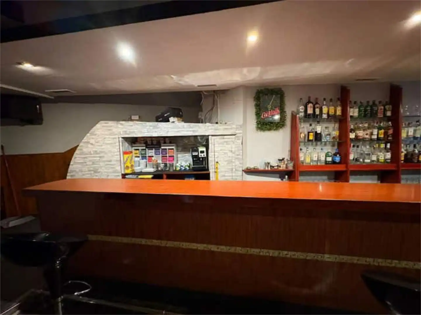 Local de alquiler en Fuensaldaña con Aire acondicionado