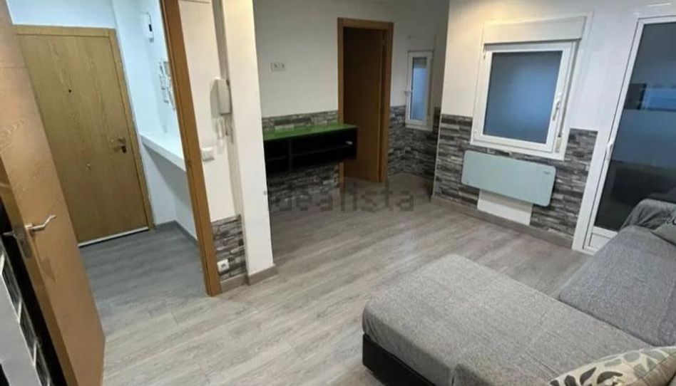 Piso de alquiler en Plaza de Burgo de Ebro, 4, Salvador Allende, Zaragoza Capital - imagen 1 Foto 1 de Piso de alquiler en Plaza de Burgo de Ebro, 4, Salvador Allende, Zaragoza Capital