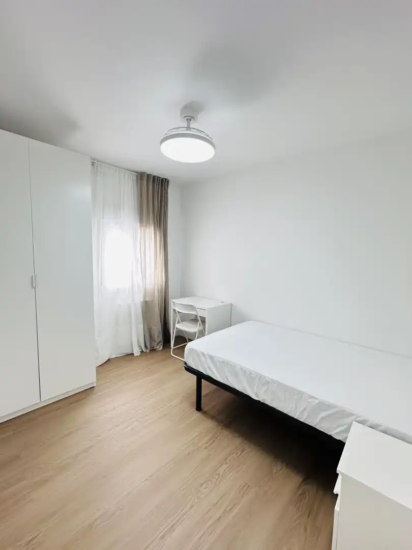 Room in Calle del Chimbo, 24, Abrantes