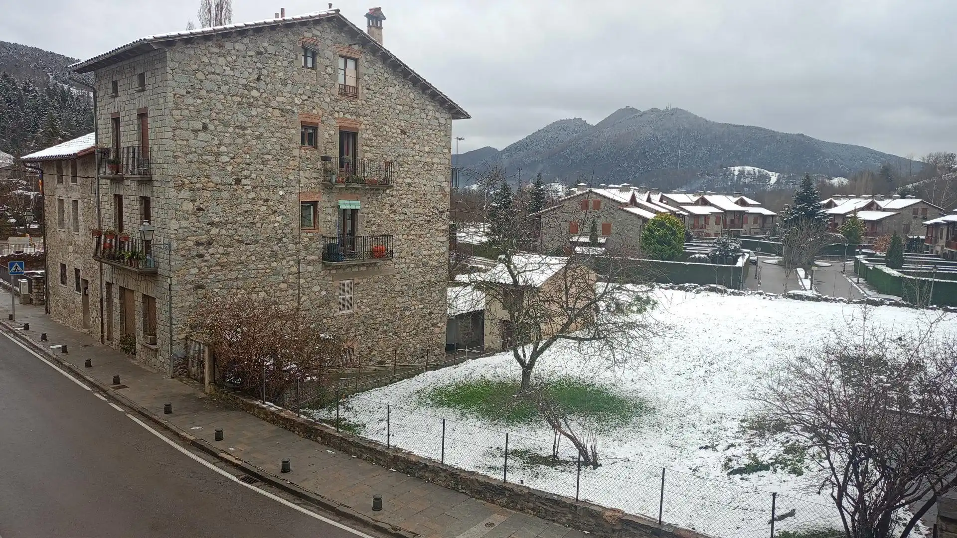 Außenansicht von Wohnung zur Miete in Llanars mit Balkon