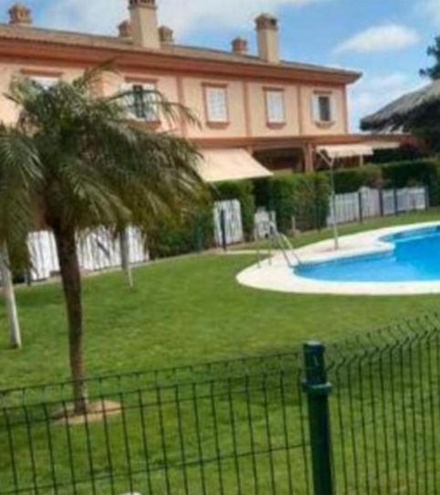 Foto 2 de Casa adosada de lloguer a Avenida de la Música, 36, Las Tres Piedras - Costa Ballena, Chipiona