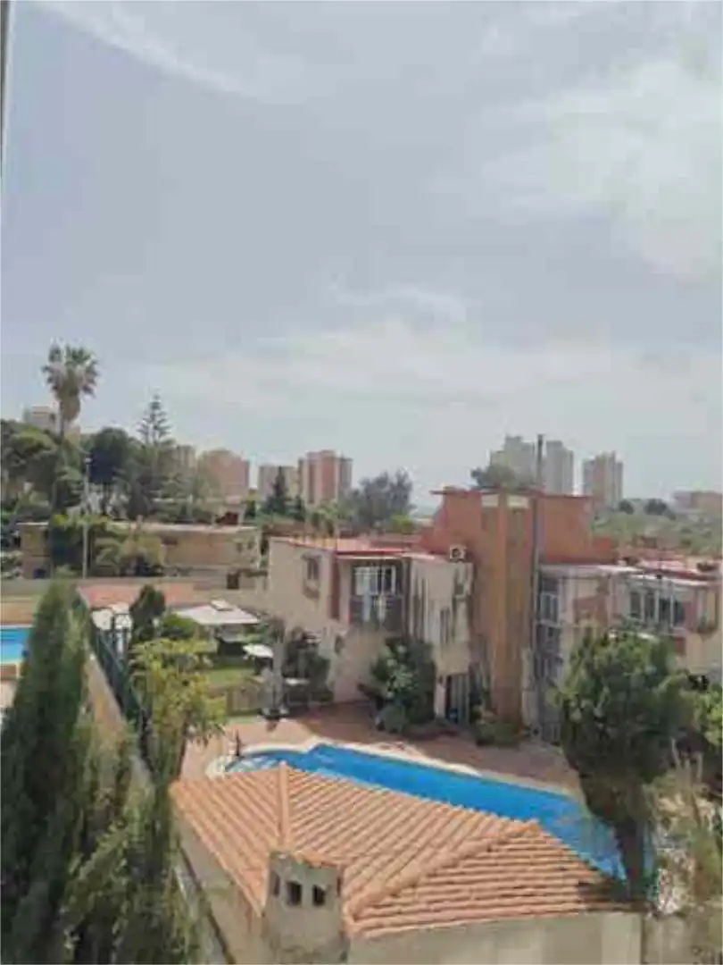 Apartament de lloguer a Albufereta Vista exterior de Apartament de lloguer en Alicante / Alacant amb Calefacció, Terrassa i Moblat