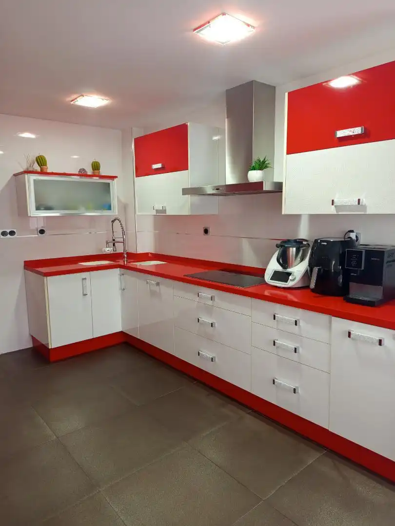 Casa o chalet en venta en Avenida Fuentes del Marqués, 23, Caravaca de la Cruz Cocina de Casa o chalet en venta en Caravaca de la Cruz con Balcón