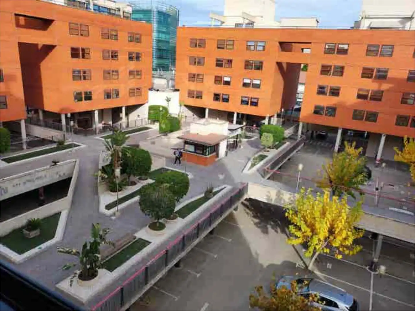 Oficina de alquiler en Mazarrón Casco Urbano Vista exterior de Oficina de alquiler en Mazarrón con Aire acondicionado