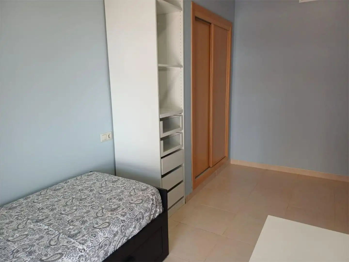 Flat for rent in Carrer de Sant Isidre Llaurador, 24, Plaza Illes Columbretes Flat for rent in Carrer de Sant Isidre Llaurador, 24, Plaza Illes Columbretes