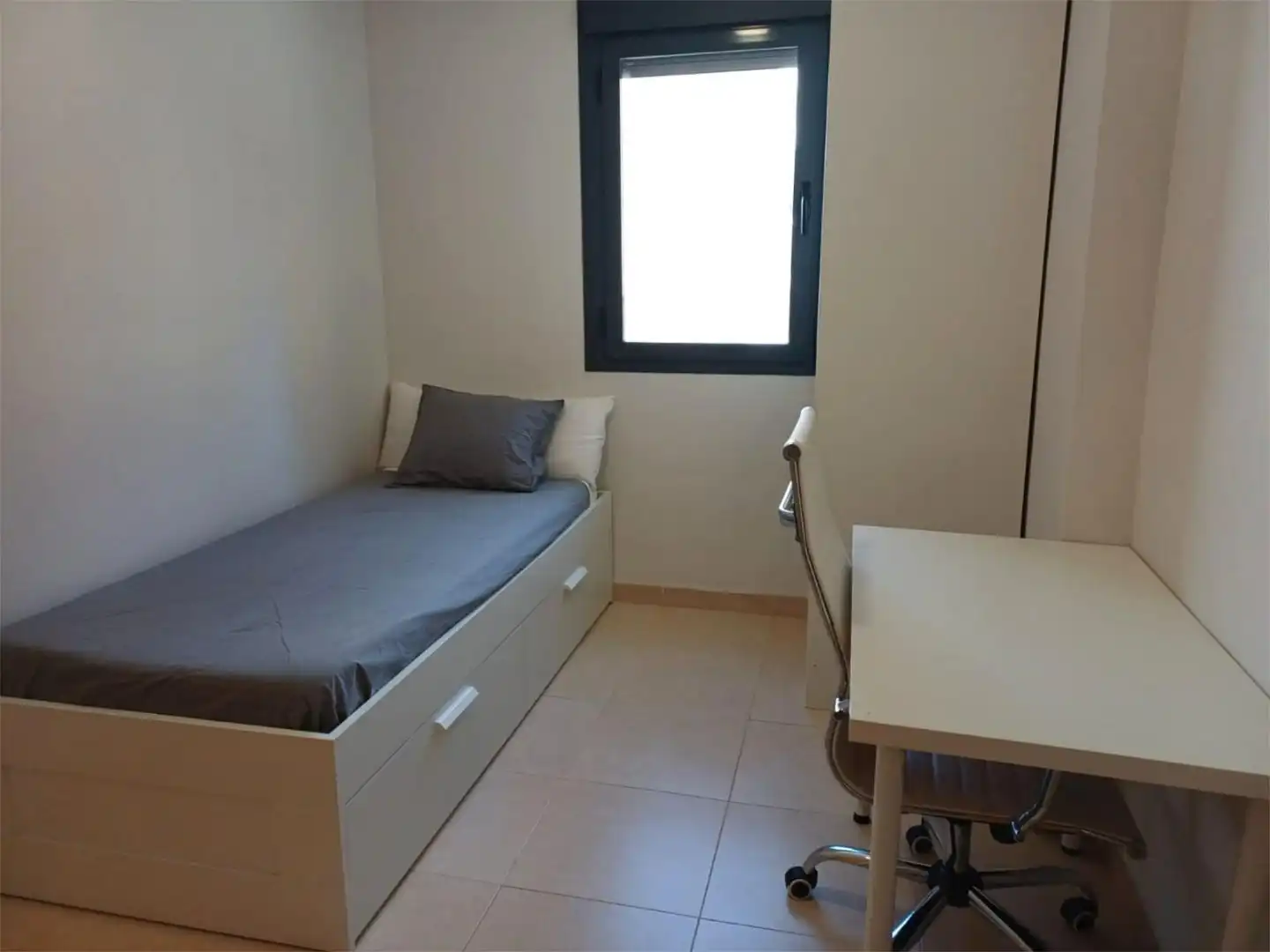 Flat for rent in Carrer de Sant Isidre Llaurador, 24, Plaza Illes Columbretes Flat for rent in Carrer de Sant Isidre Llaurador, 24, Plaza Illes Columbretes