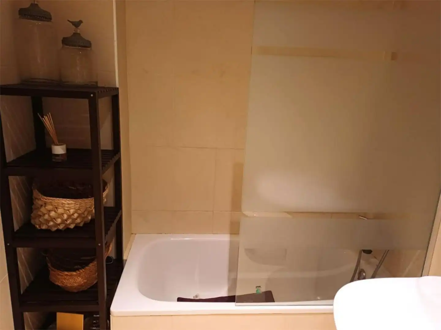 Flat for rent in Carrer de Sant Isidre Llaurador, 24, Plaza Illes Columbretes Flat for rent in Carrer de Sant Isidre Llaurador, 24, Plaza Illes Columbretes