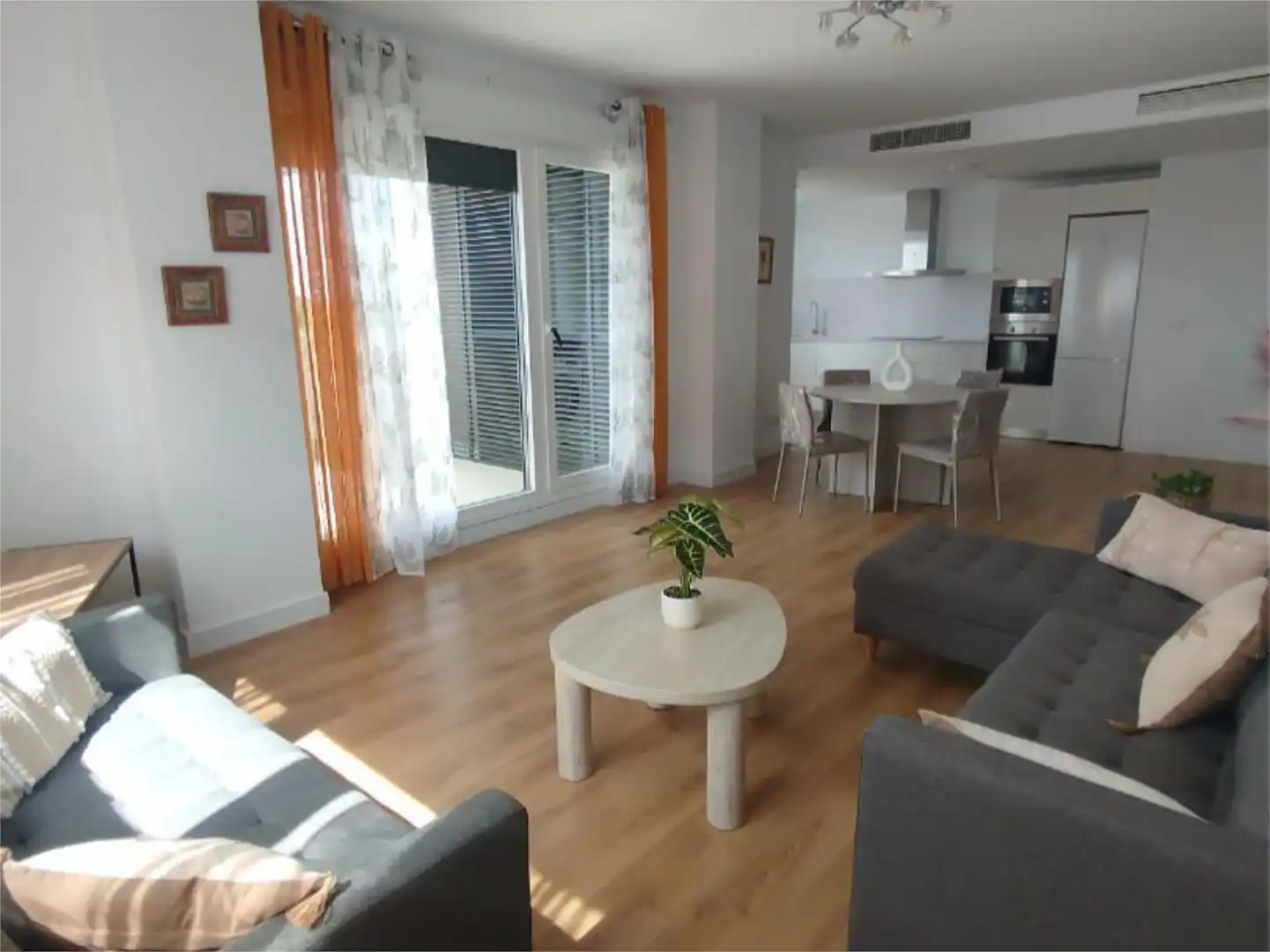 Wohnung zur Miete in Manuel Ríos Moreno, 5, Entrenúcleos