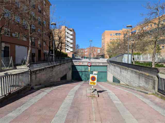 Garaje en Alquiler en Norte - Universidad