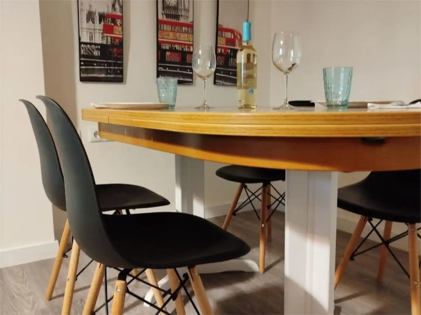 Flat for rent in Calle Periodista Luis de Vicente, 9, Cartuja Dining room of Flat for rent in Granada with Air Conditioner, Furnished and Balcony