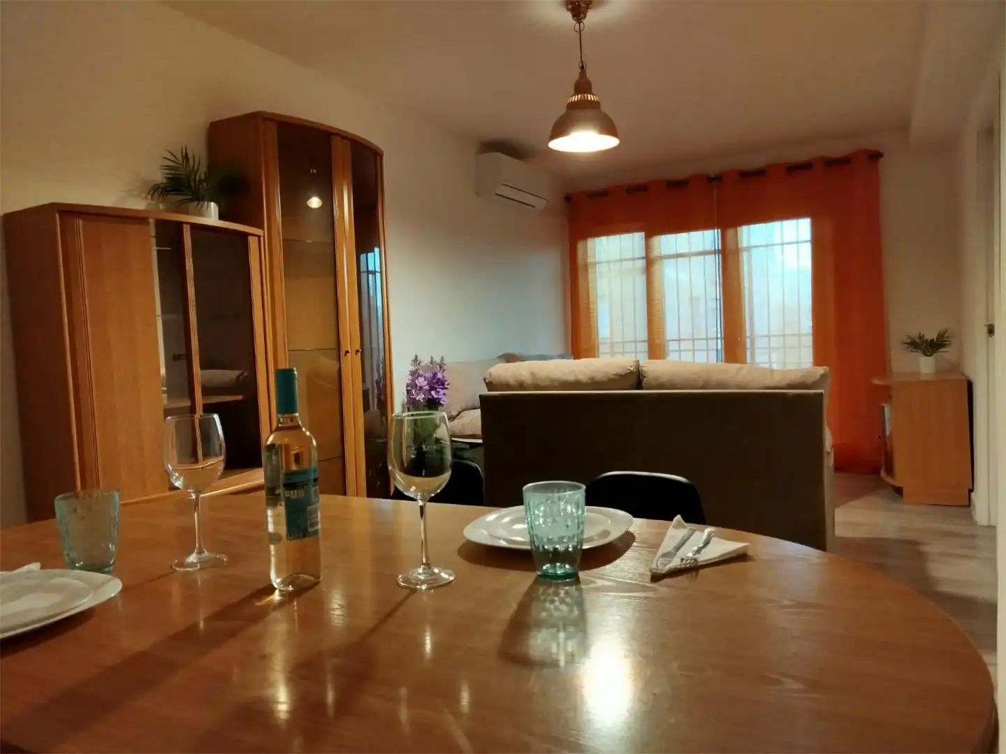 Flat for rent in Calle Periodista Luis de Vicente, 9, Cartuja Dining room of Flat for rent in Granada with Air Conditioner, Furnished and Balcony
