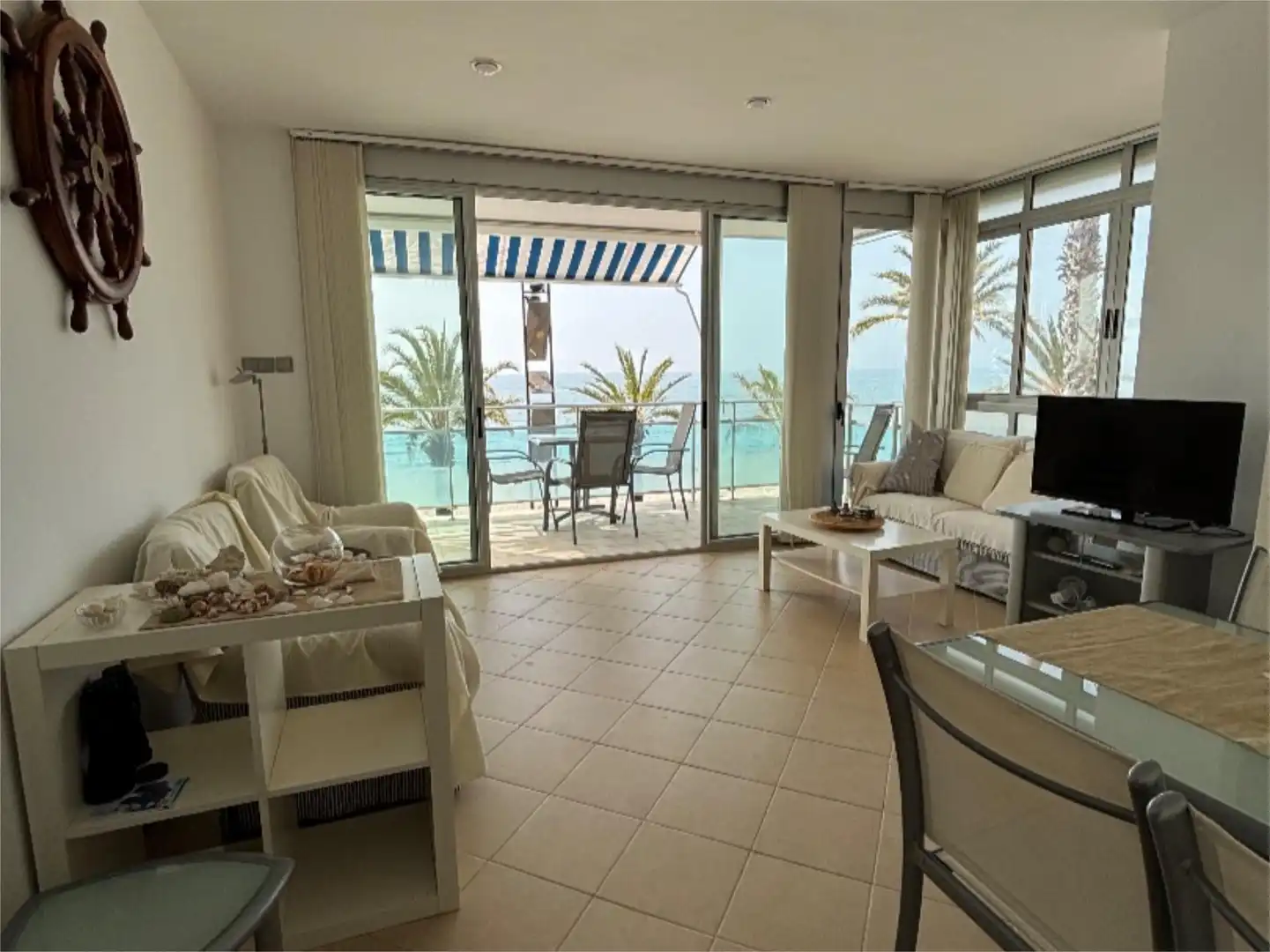 Pis en venda a Passeig de Miramar, 52, Platja de Ponent Sala d'estar de Pis en venda en Salou amb Aire condicionat, Terrassa i Balcó