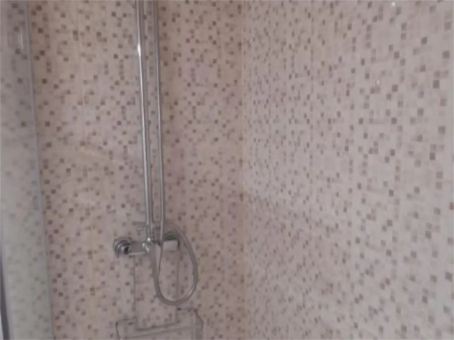 Apartamento de alquiler en Avenida del Decano, 2, Punta Umbría Baño de Apartamento de alquiler en Punta Umbría con Aire acondicionado, Terraza y Piscina