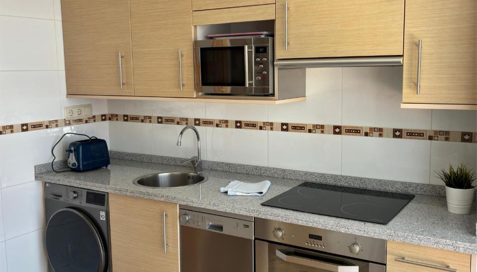 Piso de alquiler en Calle la Iglesia, 10, Nava, Asturias - imagen 1 Foto 1 de Piso de alquiler en Calle la Iglesia, 10, Nava, Asturias