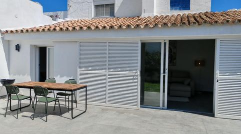 Foto 2 de Casa o chalet de alquiler en Calle del Pino, 3, Las Lomas, Estepona
