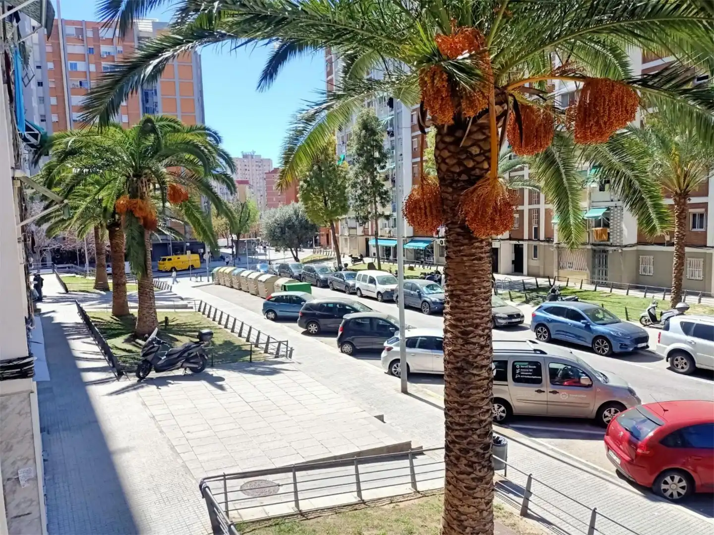 Außenansicht von Wohnung zum Verkauf in Cornellà de Llobregat