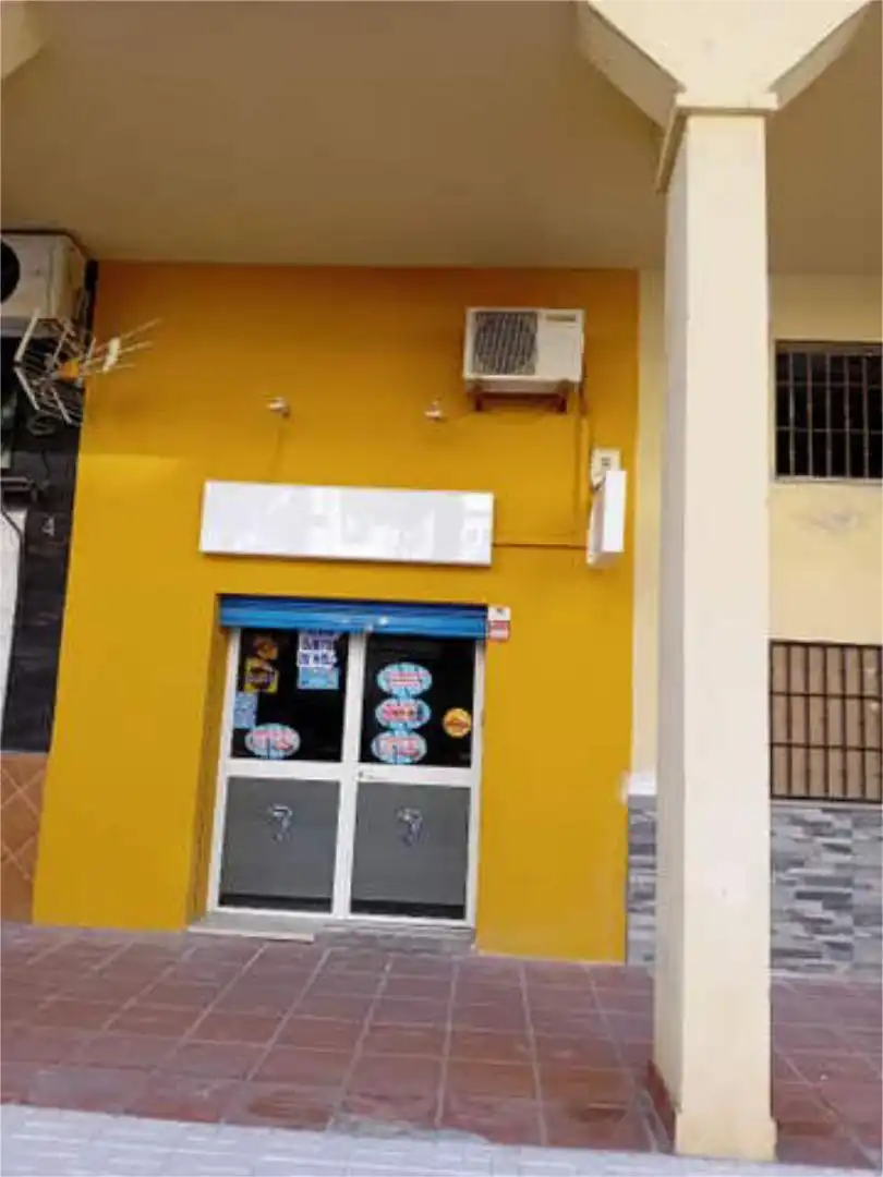 Local de alquiler en Málaga Capital con Aire acondicionado