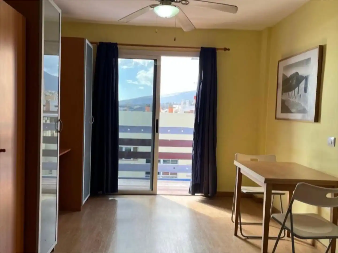 Habitación de Estudio en venta en Candelaria con Parquet, Terraza y Piscina