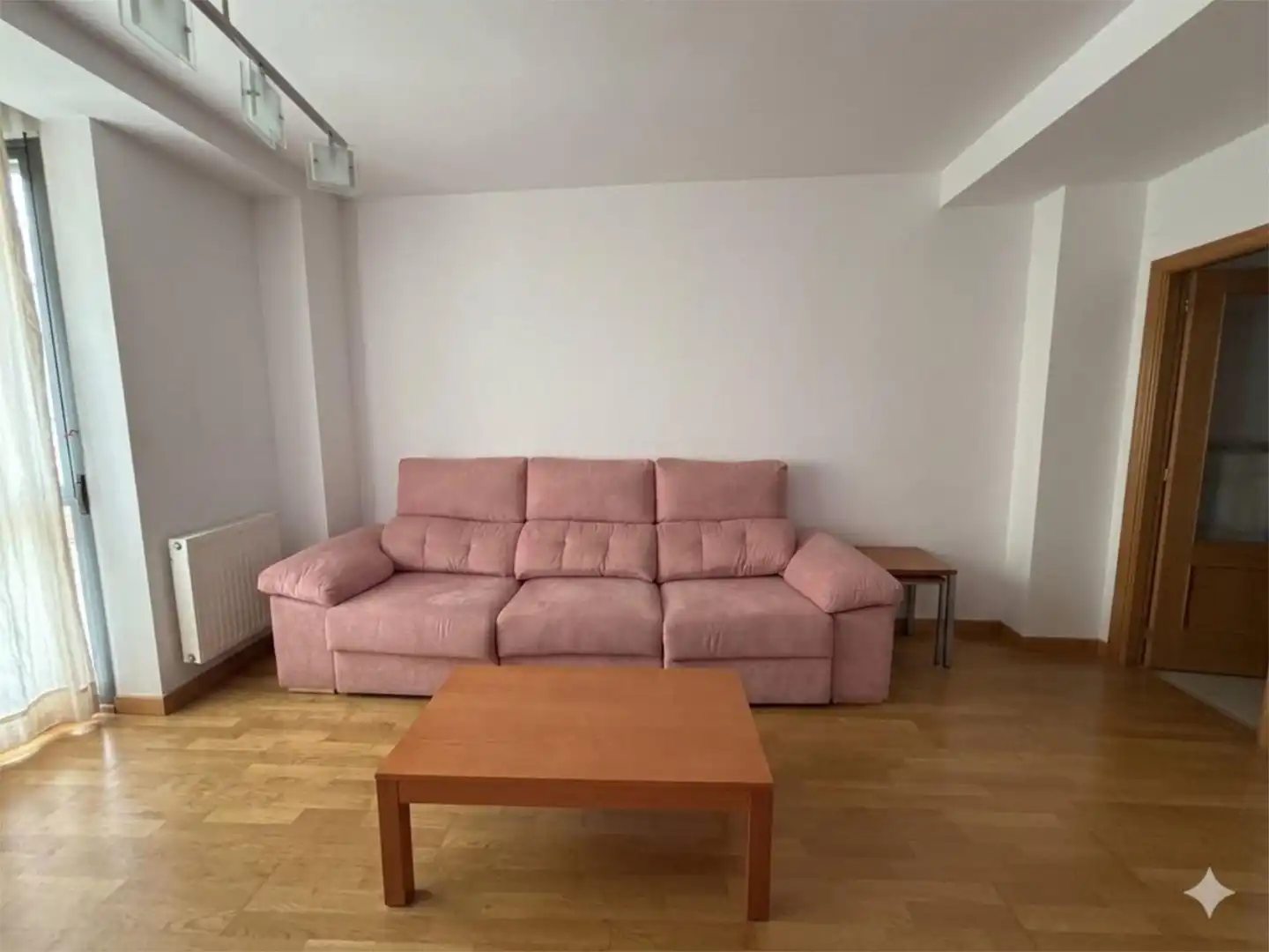 Piso en venta en Calle Trespaderne, 4, San Pedro y San Felices Sala de estar de Piso en venta en Burgos Capital