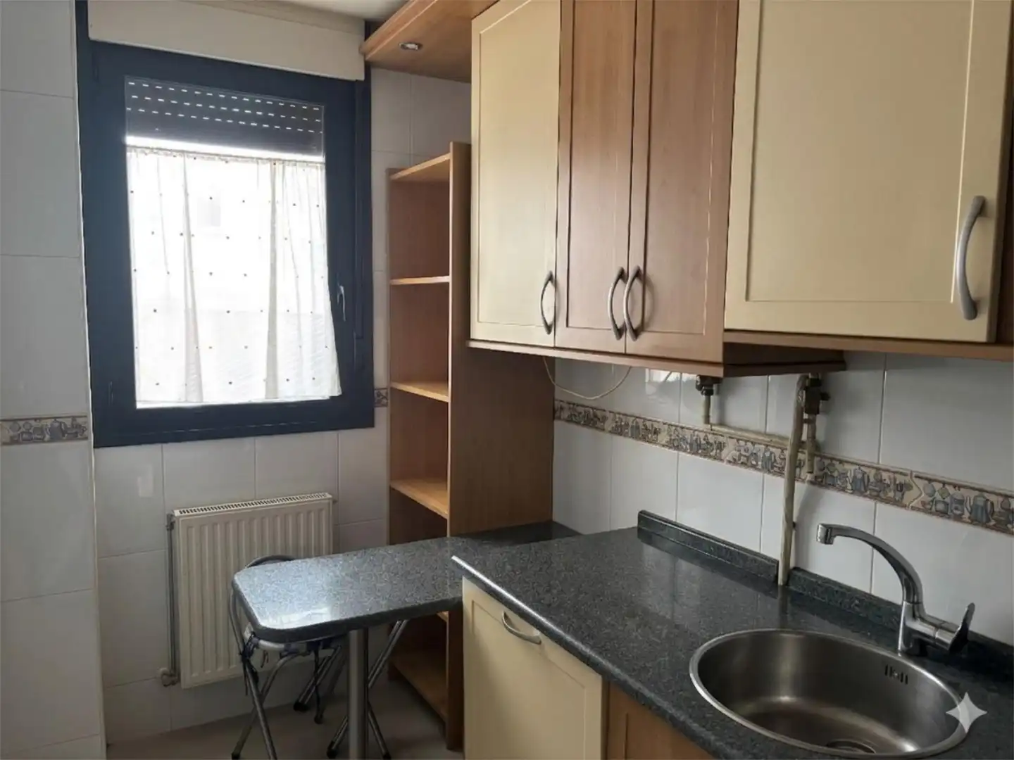 Piso en venta en Calle Trespaderne, 4, San Pedro y San Felices Cocina de Piso en venta en Burgos Capital