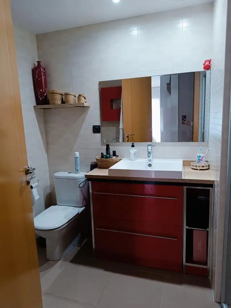 Piso en venta en Carrer de Les Valls D'andorra, 3, Balàfia Baño de Piso en venta en Lleida Capital con Aire acondicionado y Balcón