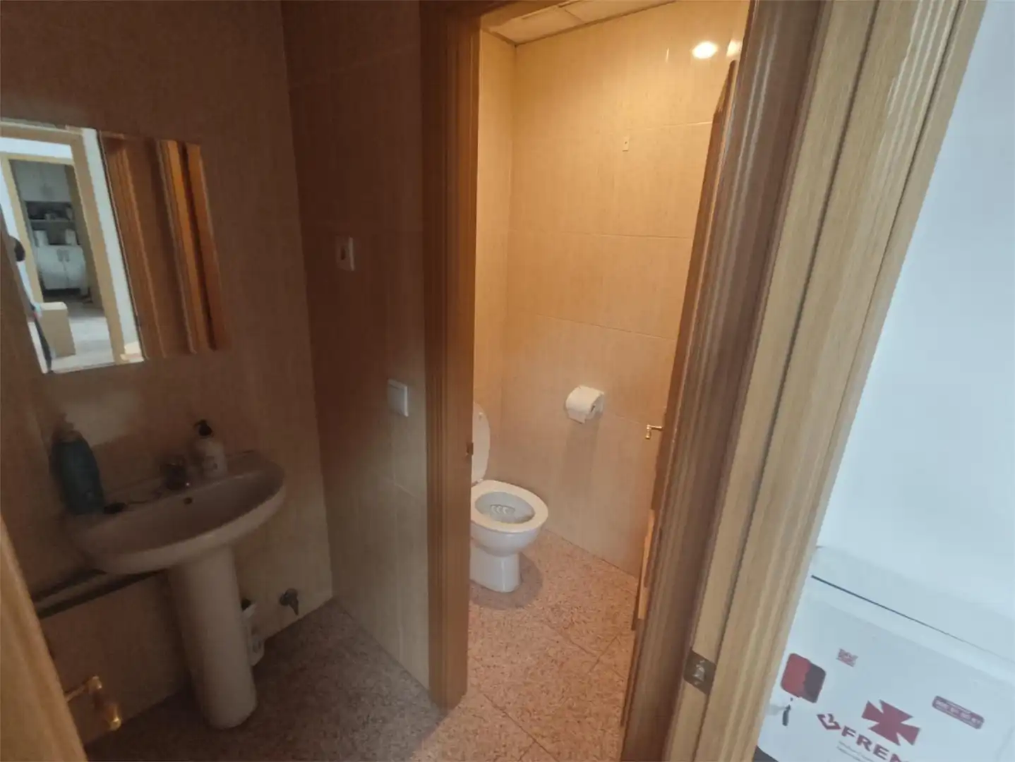 Local de alquiler en Calle de Honduras, 7, El Olivar Baño de Local de alquiler en Alcalá de Henares