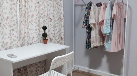 Foto 4 de Habitación en Carrer Pintor Lorenzo Casanova, 45, Ensanche - Diputación, Alicante / Alacant