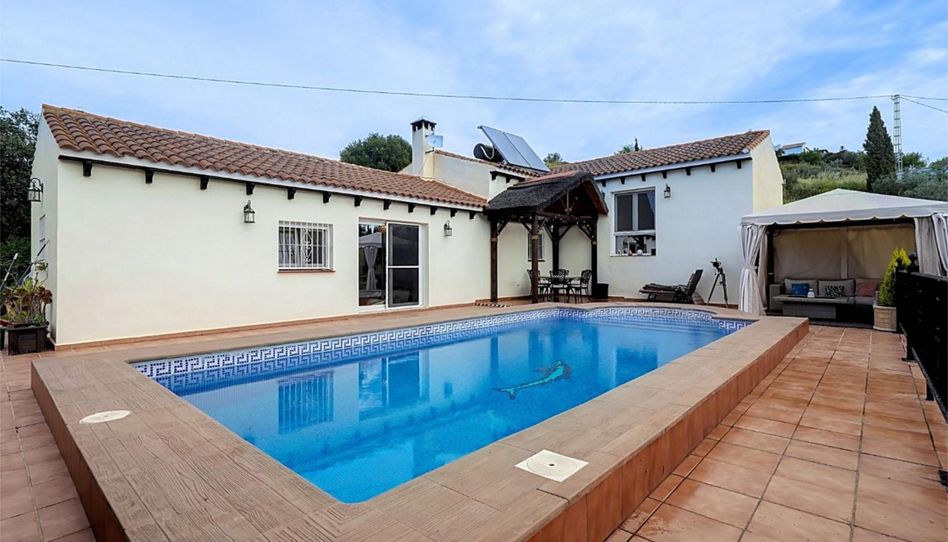 Flat for sale in Lugar Llanos Los, 101, Coín, Málaga - image 1 Photo 1 of Flat for sale in Lugar Llanos Los, 101, Coín, Málaga