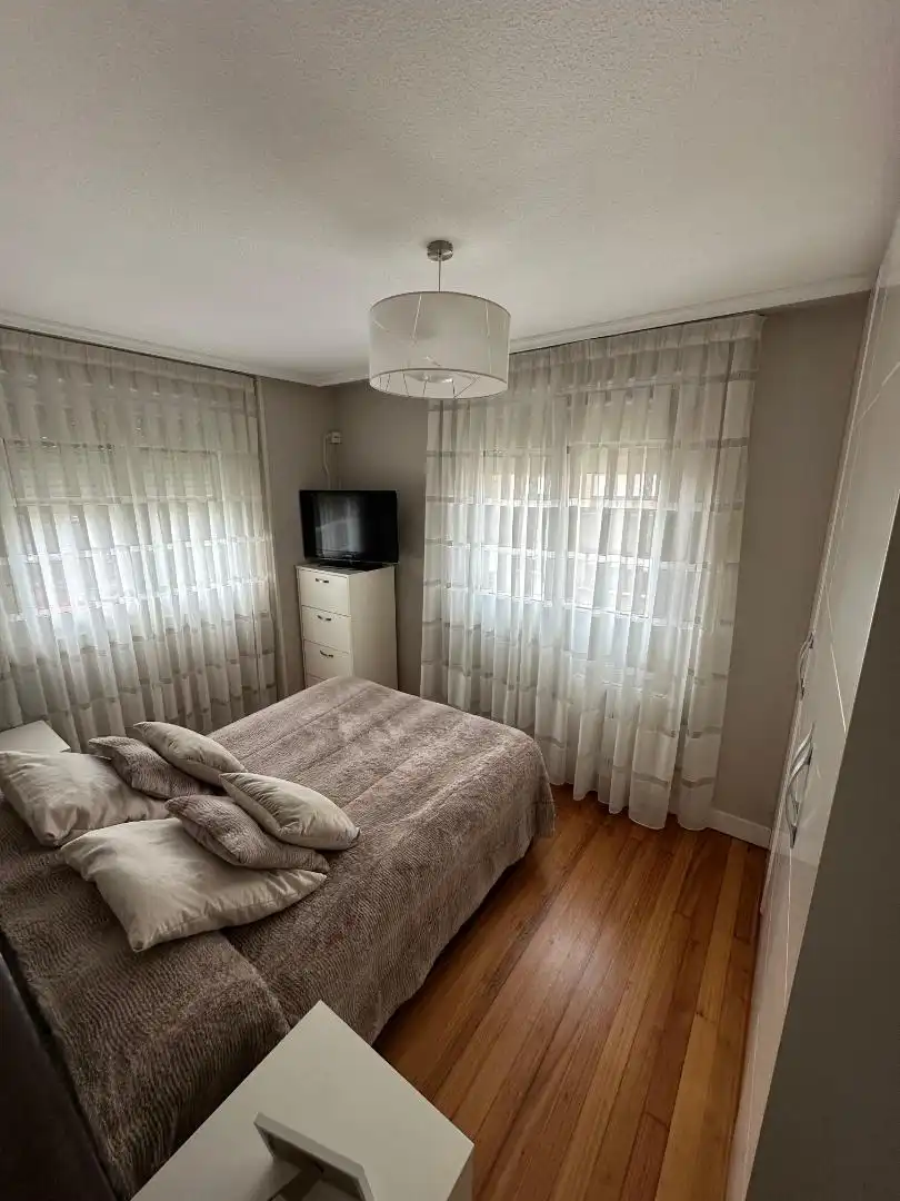 Wohnung zum Verkauf in Avenida Cantabria, 24, Torrelavega Schlafzimmer von Wohnung zum Verkauf in Torrelavega mit Balkon