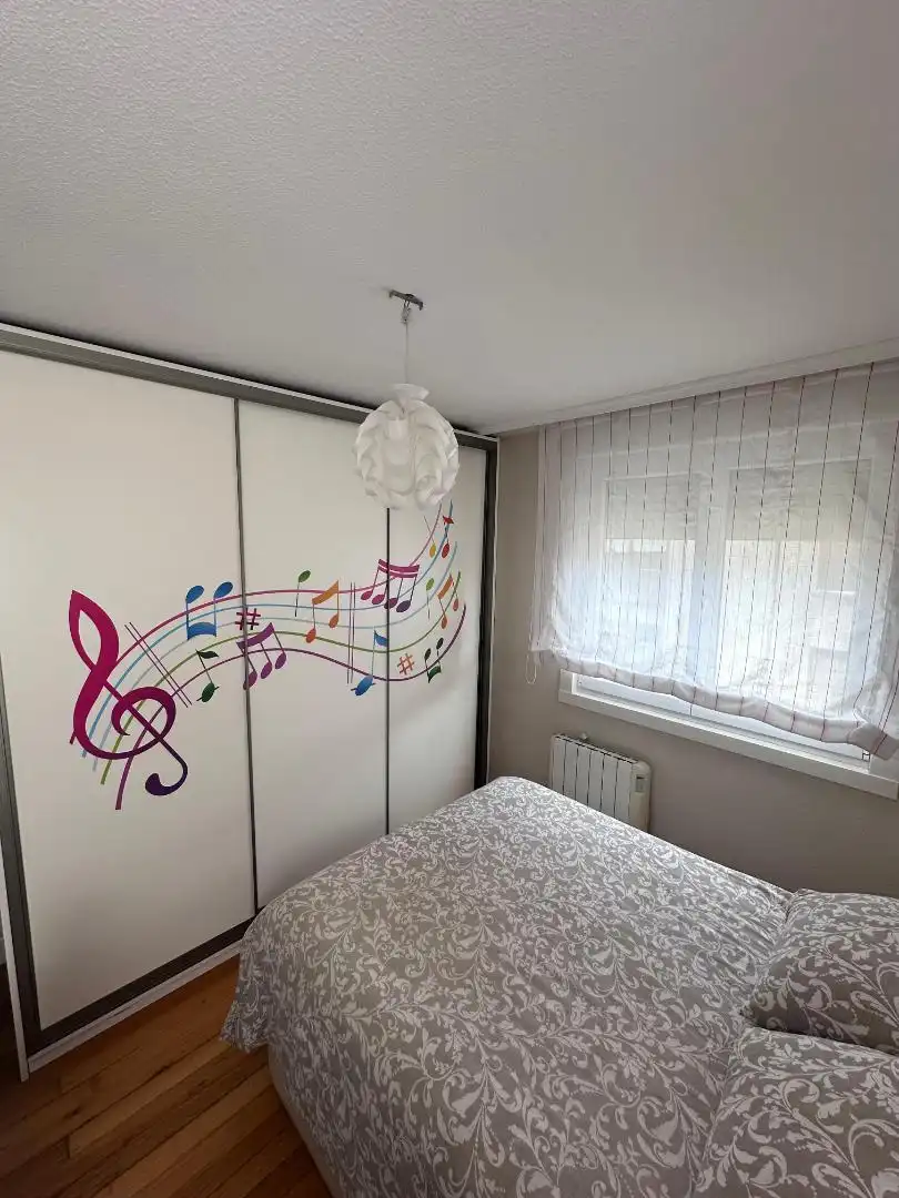 Wohnung zum Verkauf in Avenida Cantabria, 24, Torrelavega Schlafzimmer von Wohnung zum Verkauf in Torrelavega mit Balkon