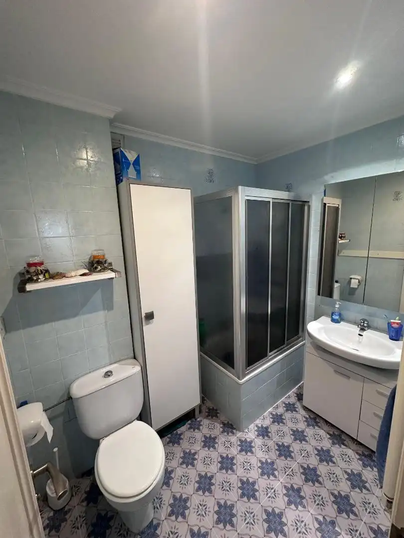 Wohnung zum Verkauf in Avenida Cantabria, 24, Torrelavega Badezimmer von Wohnung zum Verkauf in Torrelavega mit Balkon