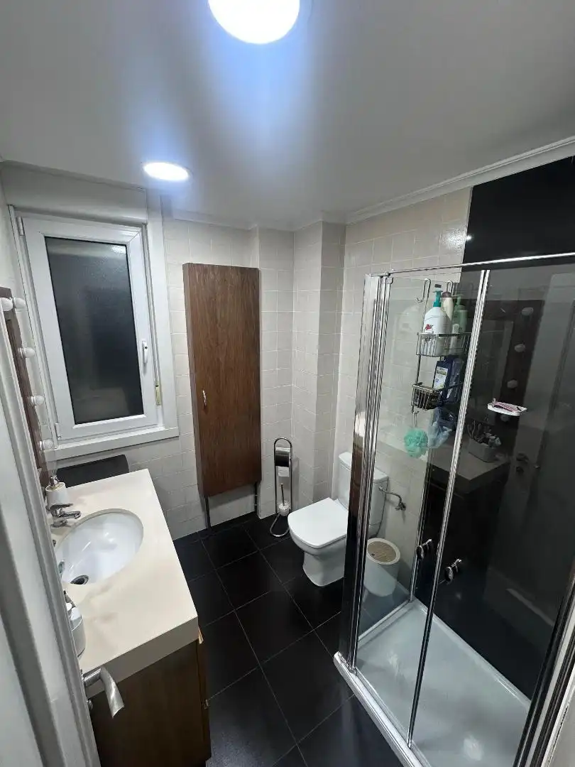 Wohnung zum Verkauf in Avenida Cantabria, 24, Torrelavega Badezimmer von Wohnung zum Verkauf in Torrelavega mit Balkon
