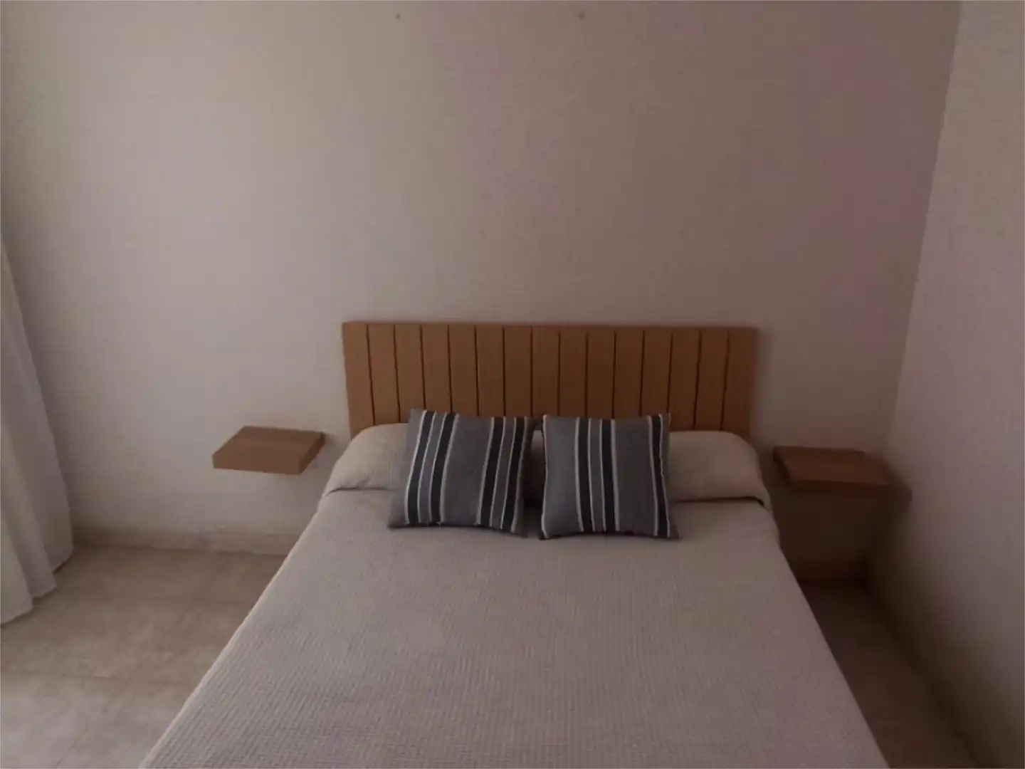Piso de alquiler en Passeig de la Goleta, 42, Tavernes de la Valldigna Habitación de Piso de alquiler en Tavernes de la Valldigna con Aire acondicionado, Terraza y Piscina