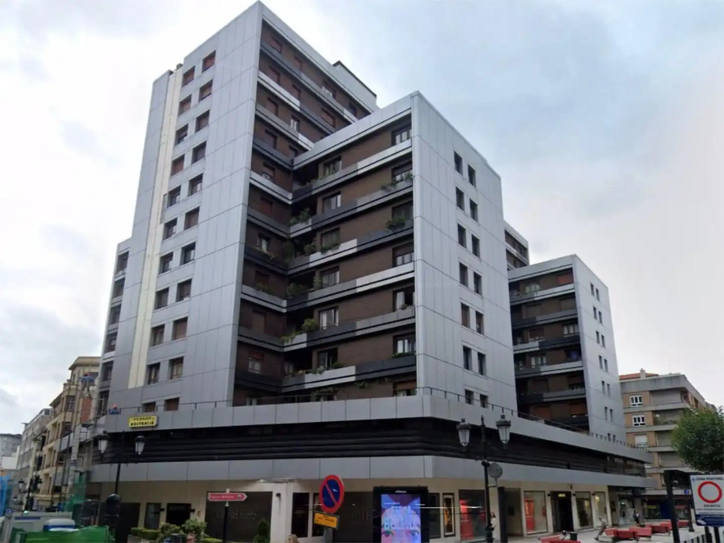 Exterior view of Flat for sale in Oviedo   with Terrace