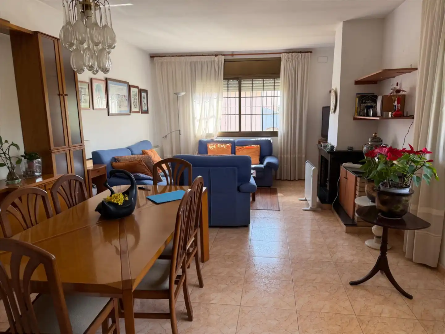 Casa o xalet en venda a Avinguda Sardana L'empordà, 21, Levantina - Montgavina - Quintmar Sala d'estar de Casa o xalet en venda en Sitges amb Terrassa
